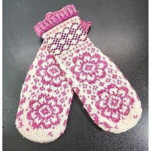 Nordic Snowflake Pattern Handmade Wool Knit Mittens